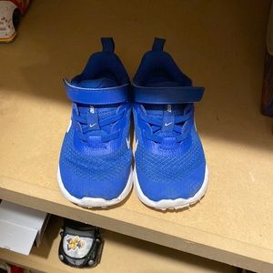 Toddler Nike shoes